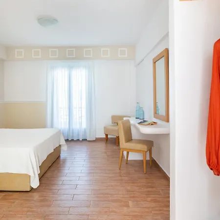 Lagos Mare 4* Agios Prokopios (Naxos)