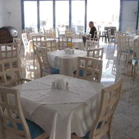 Lagos Mare Hotel 4*